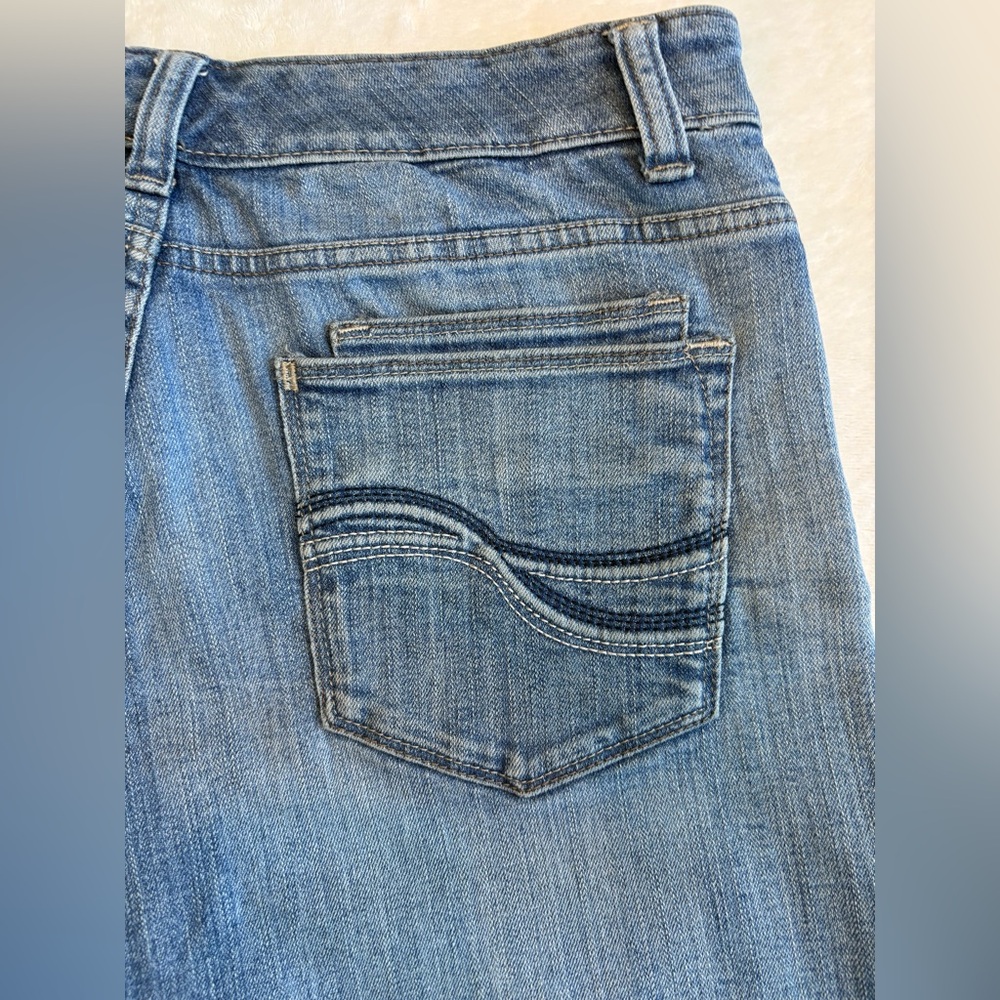Lee Perfect Fit Denim Shorts - Size 10 - Picture 7 of 10